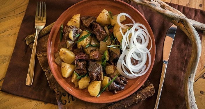 السياحة في قرغيزستان 6 قرغيزستان كورداك وجبات قرغيزية
